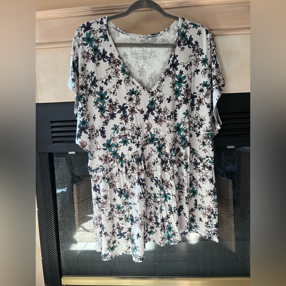 Peplum Floral V-Neck Blouse